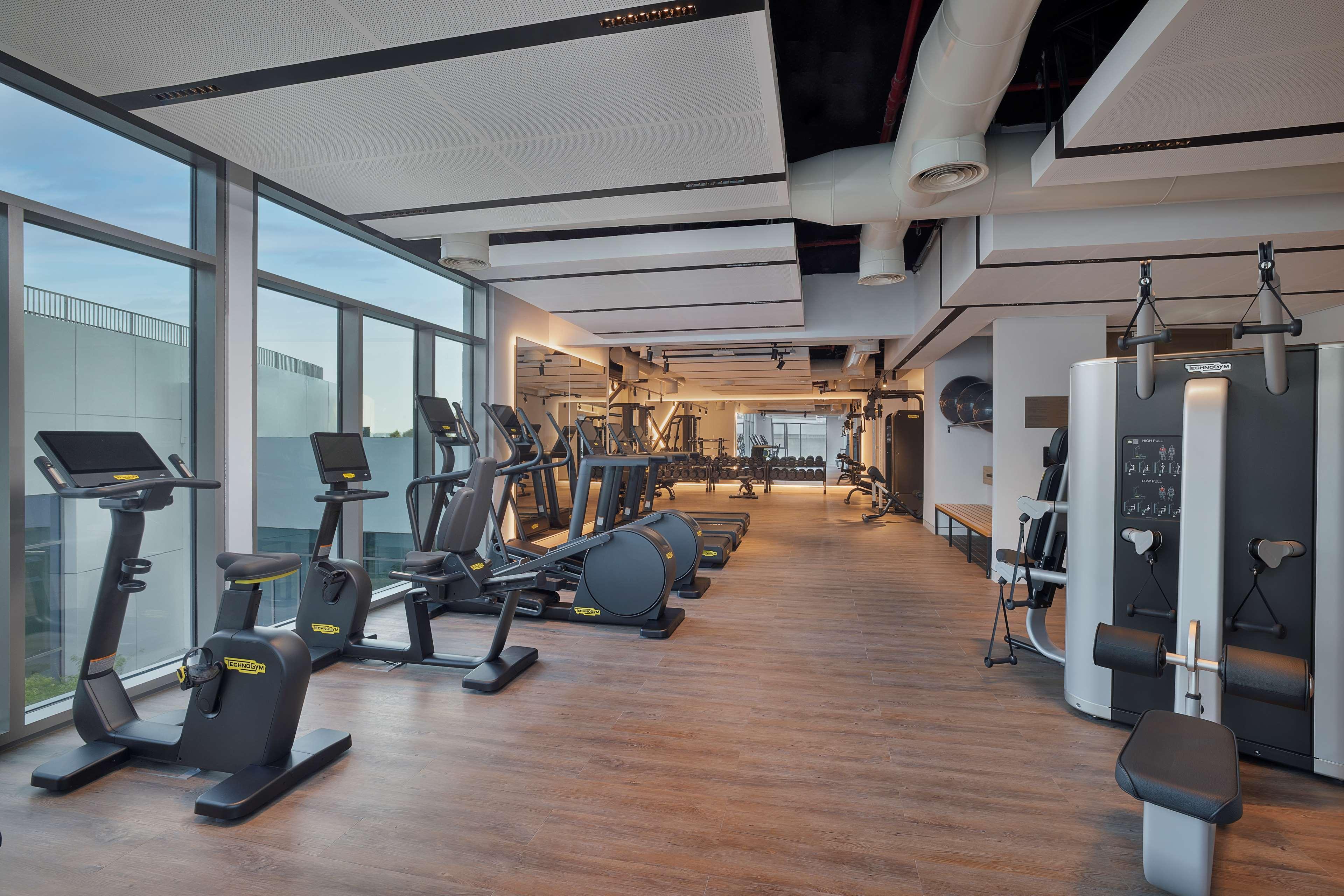 Doubletree By Hilton Yas Island Residences 4*