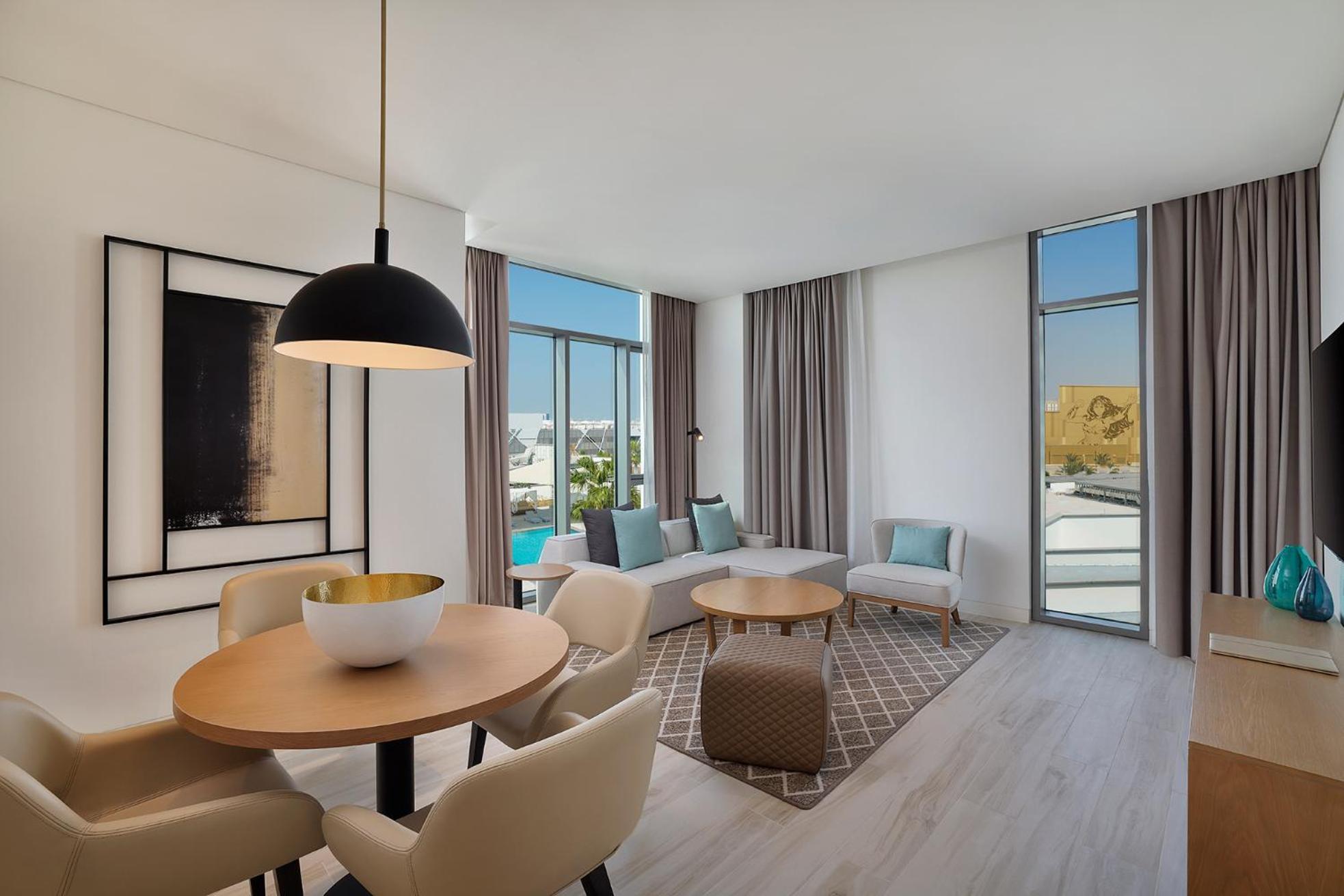 Doubletree By Hilton Yas Island Residences 4*
